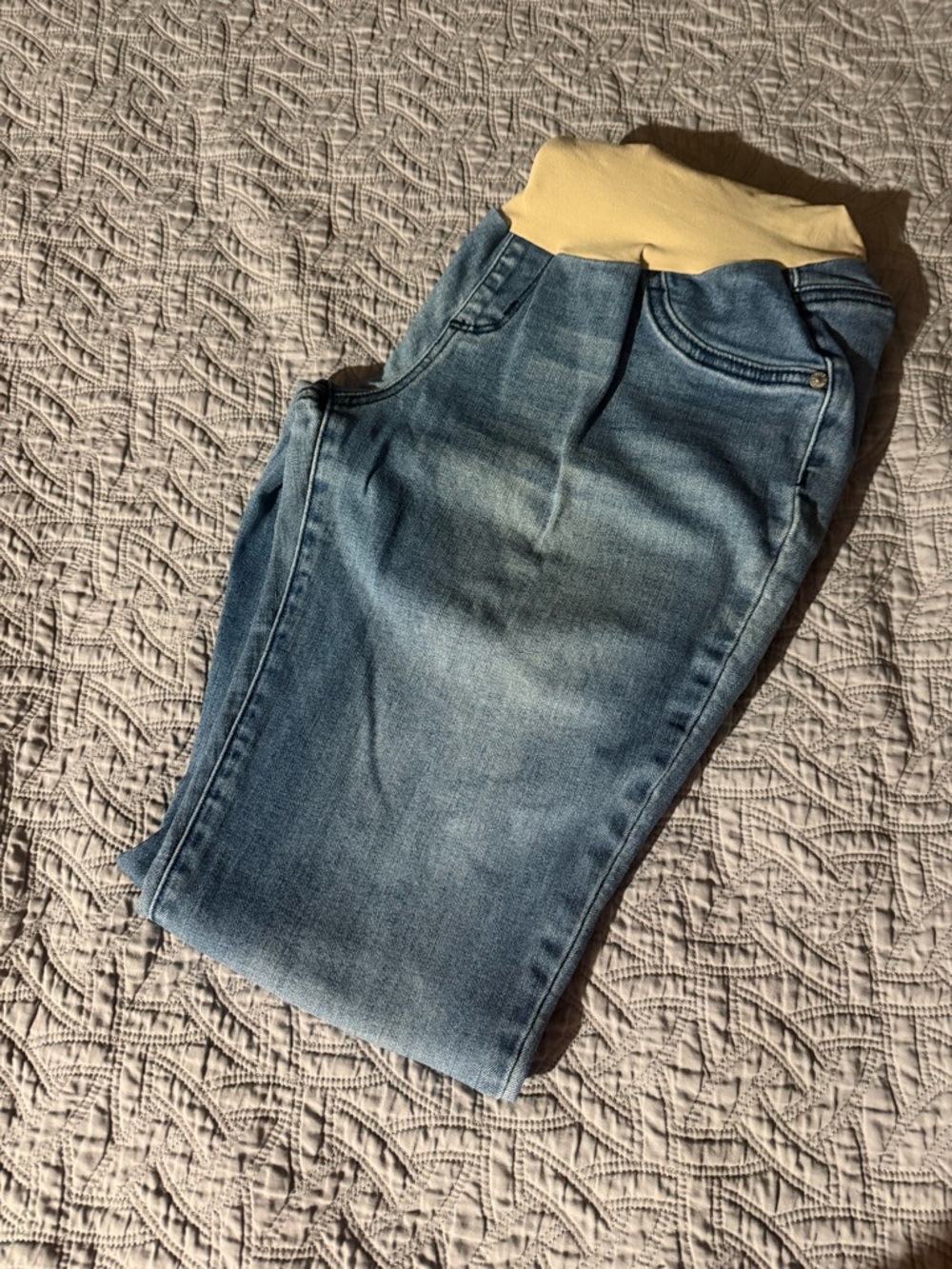 Indigo Blue Light Wash Jeggings with Cream Stretch Waist